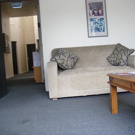 Cromwell Backpackers Hostel Екстериор снимка