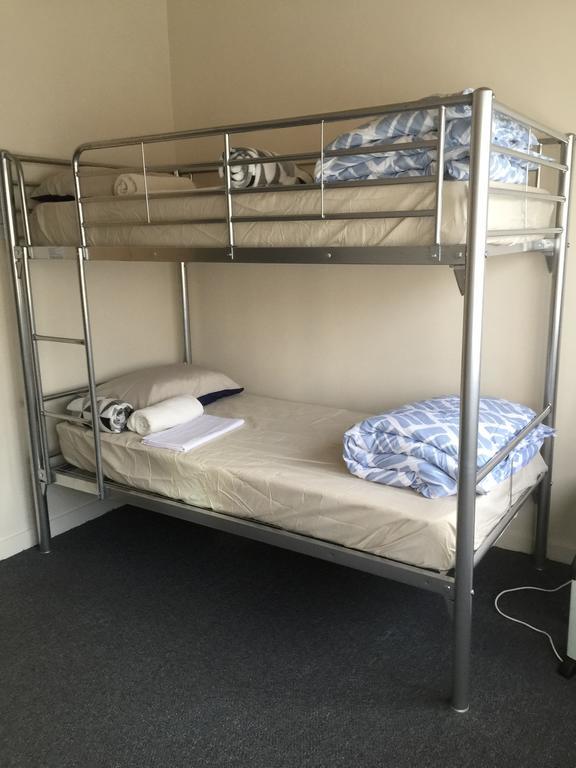 Cromwell Backpackers Hostel Екстериор снимка
