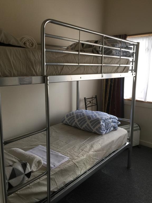 Cromwell Backpackers Hostel Екстериор снимка