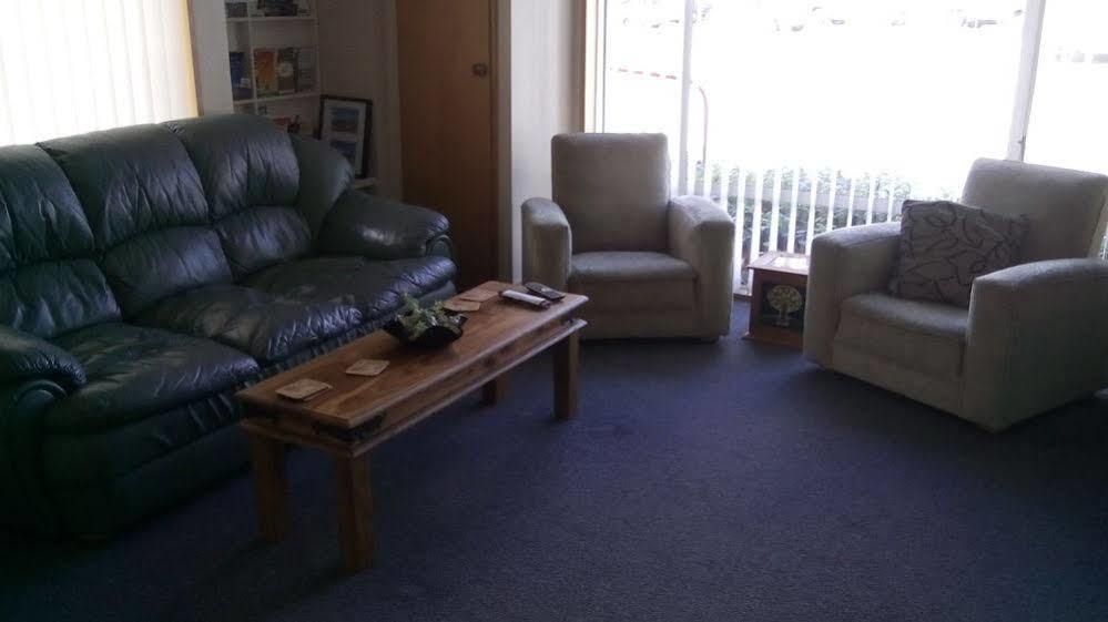 Cromwell Backpackers Hostel Екстериор снимка