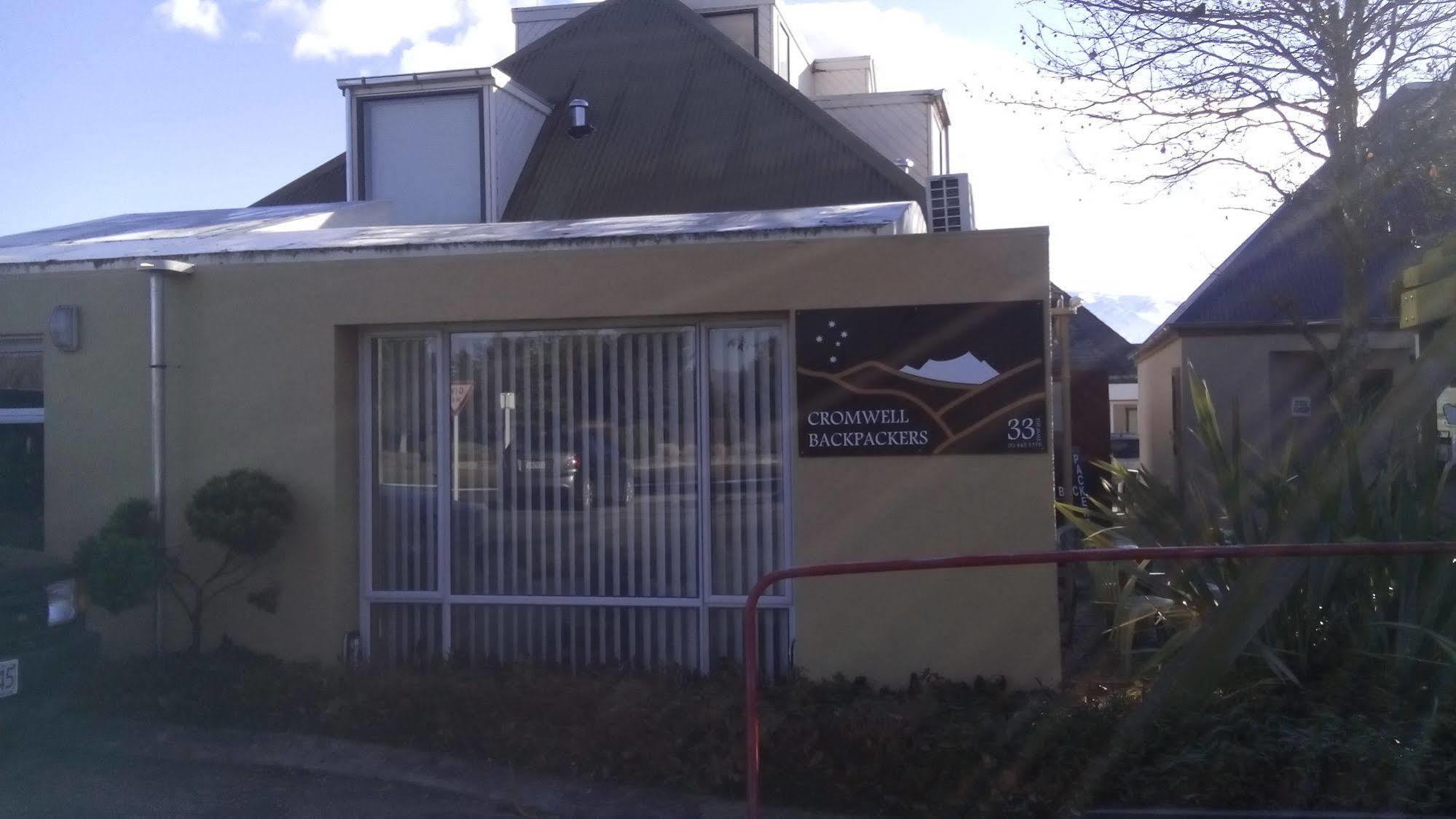 Cromwell Backpackers Hostel Екстериор снимка