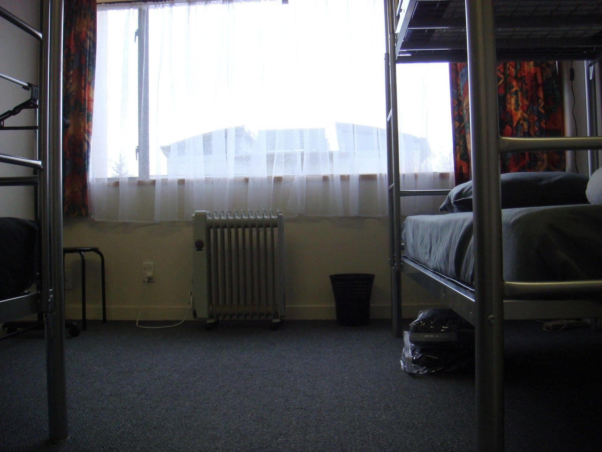 Cromwell Backpackers Hostel Екстериор снимка