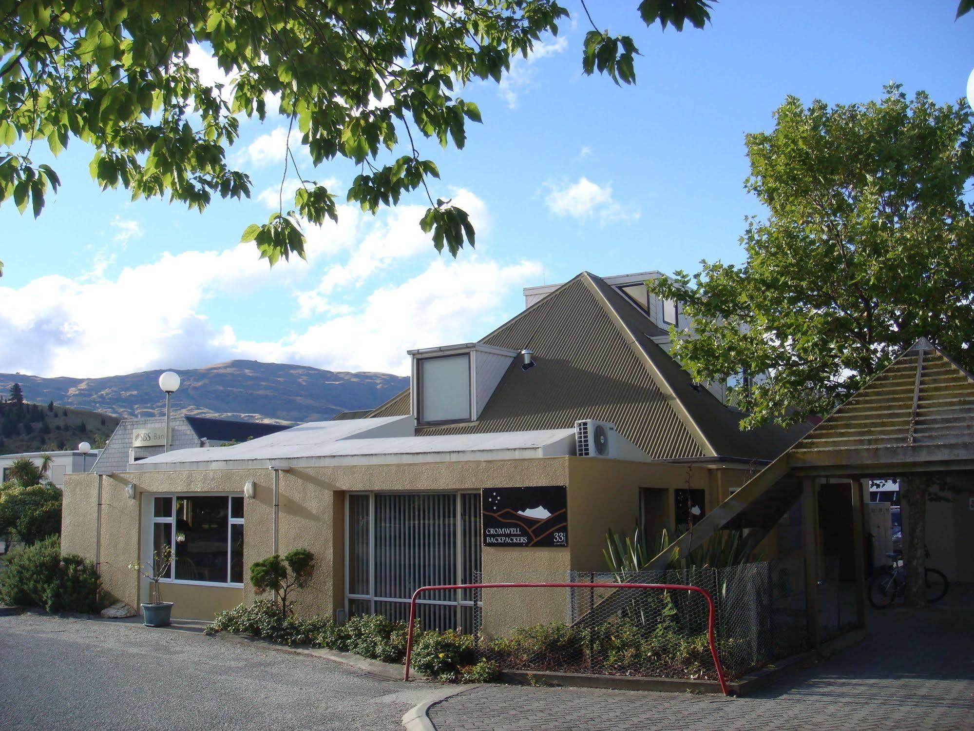 Cromwell Backpackers Hostel Екстериор снимка